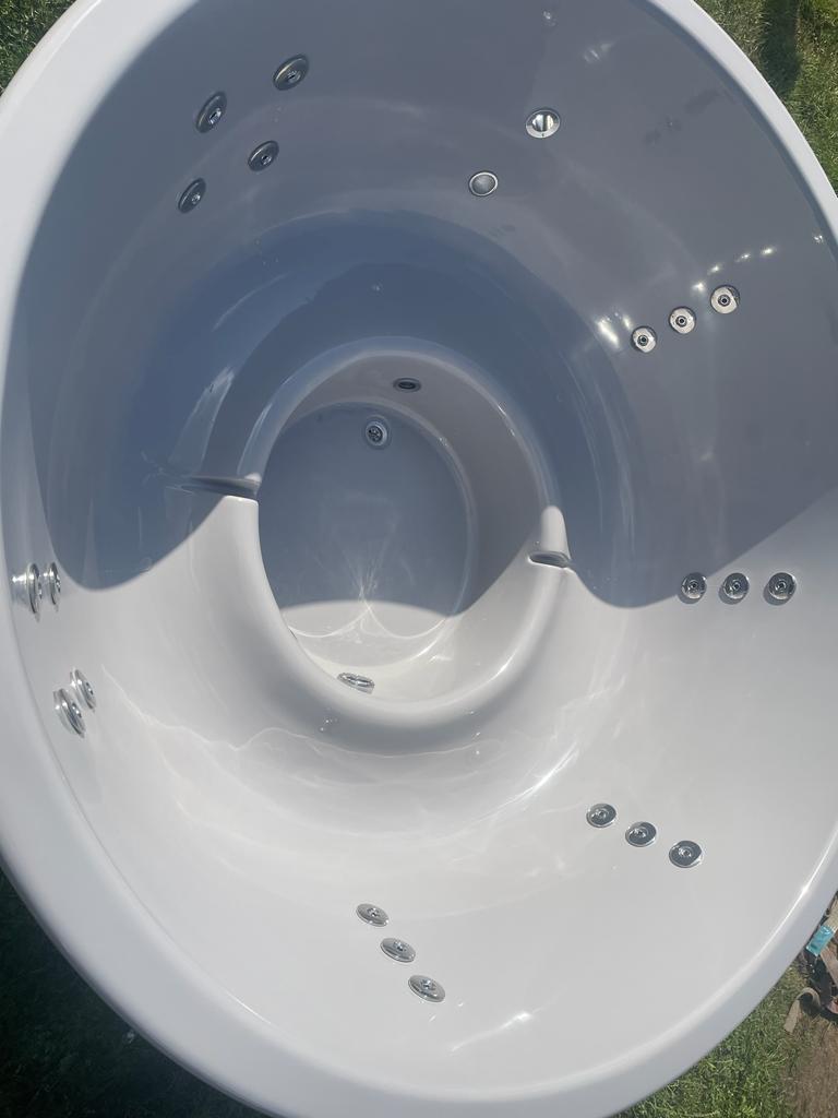 Personalized tub