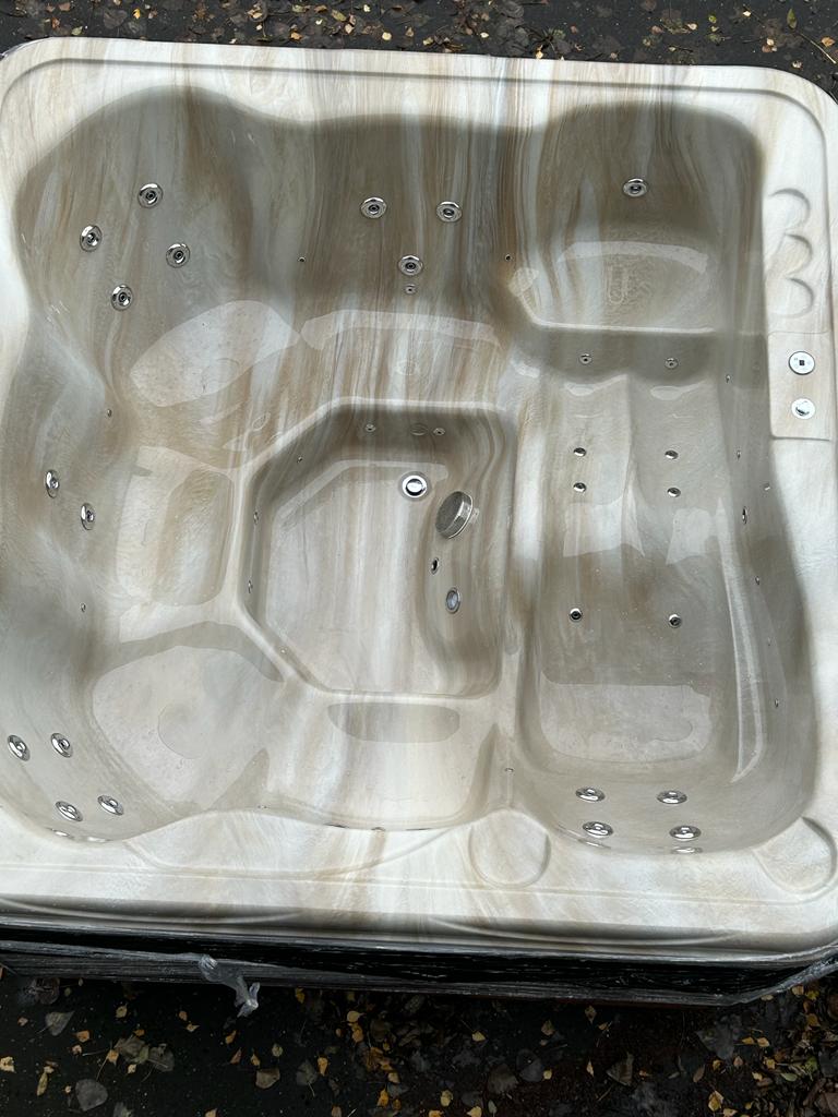 Whirlpool mit 3D-Baum